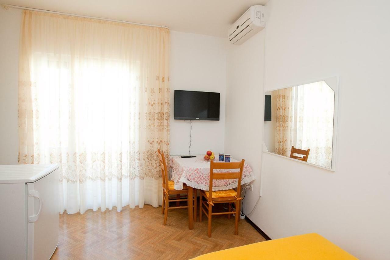 Apartmani Stipe Задар Екстериор снимка